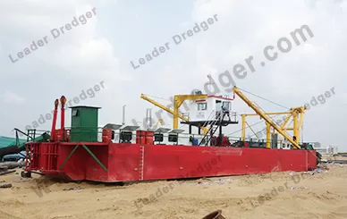 LD4500 Sand Dredging Cutter Suction Dredger With 2000m Discharge Distance And Cat Engine  - Leader Dredger